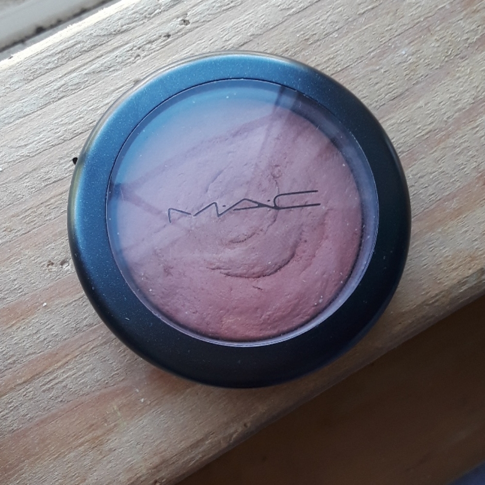 MAC cosmetics blush
